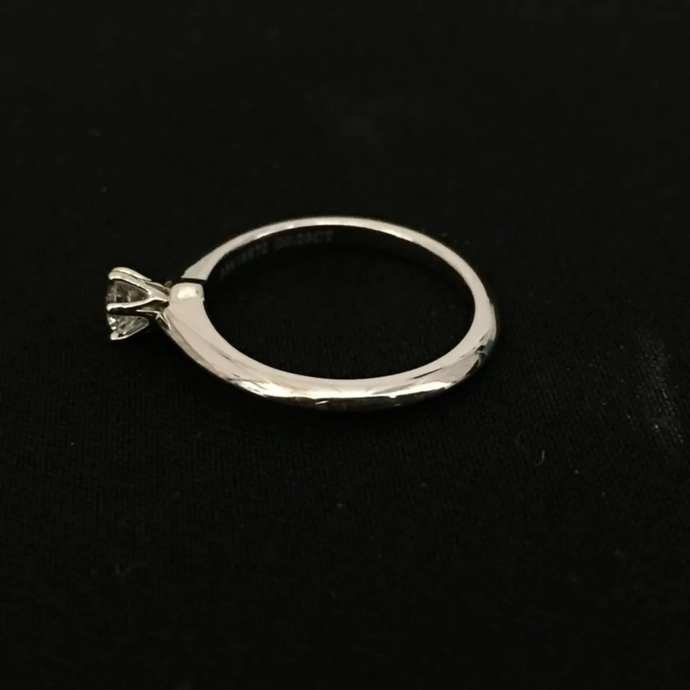NEW Tiffany&Co. Sz 6 Platinum VS1 Round Brilliant Diamond Ring w/Paperwork - Picture 7 of 13